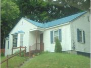 3BR 1 BA Home in Springfield VT